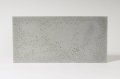 beton architektoniczny ultralekki jasny popiel porowaty.jpg