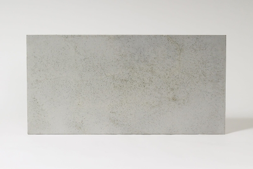 beton architektoniczny ultralekki z dodatkiem kruszywa ozdobnego jasny popiel silver średnioporowaty.jpg