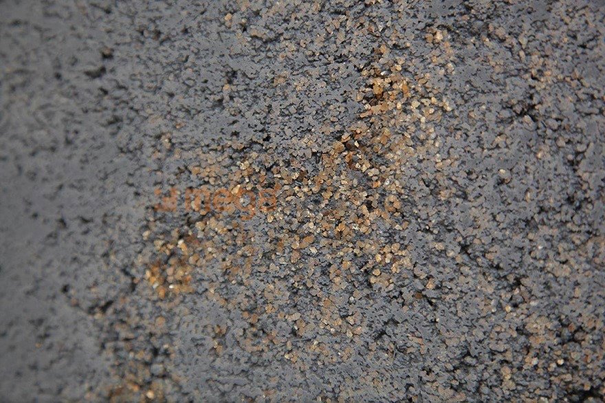 Beton architektoniczny ultra lekki ciemny popiel z kruszywem gold zoom