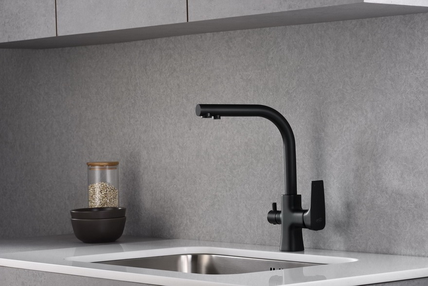 TIVOLI  bateria kuchenna z podłączeniem do wody filtrowanej czarny mat Blue Water