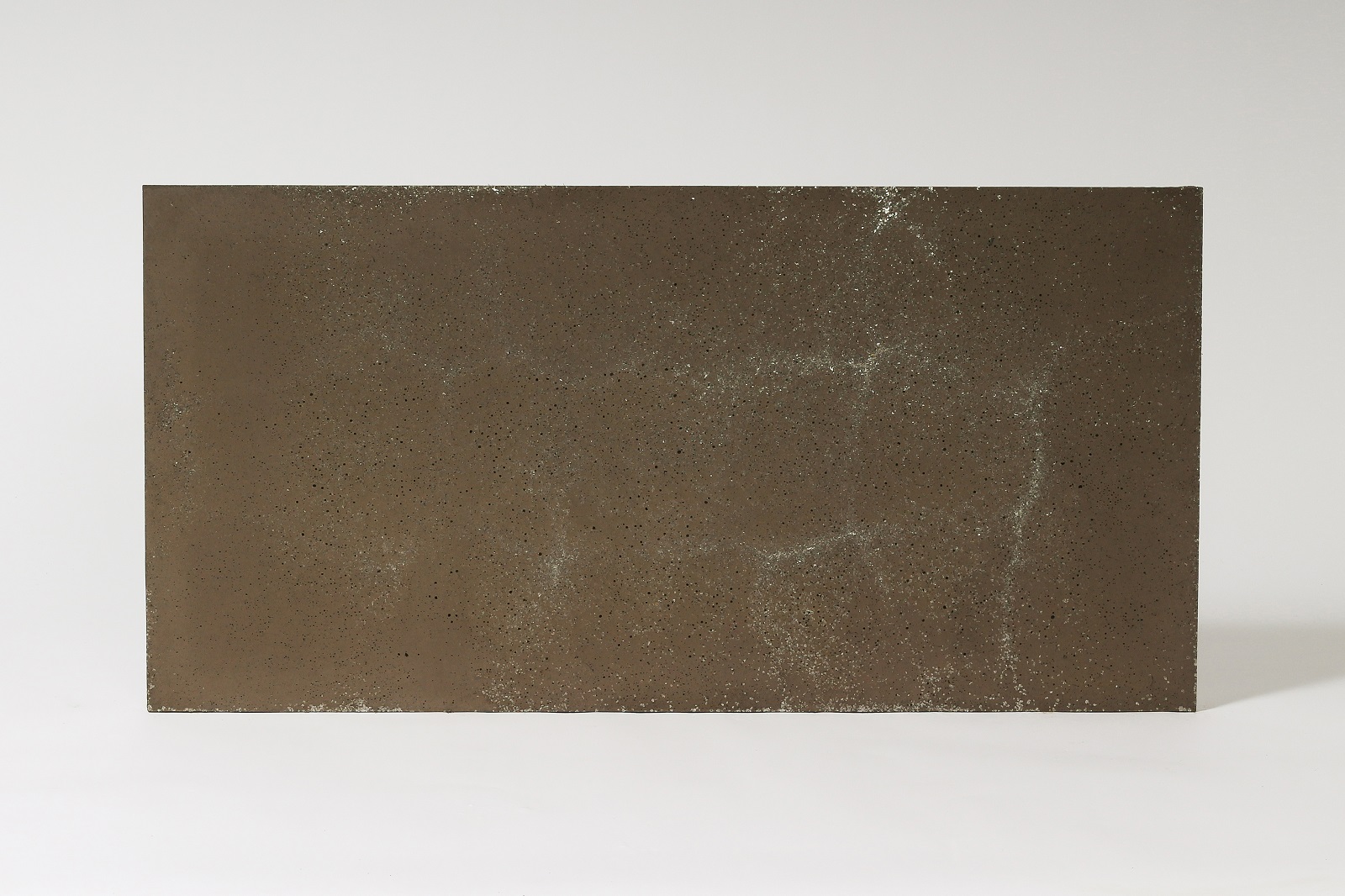 płyta betonowa ultra lekka 100x50x1 cm średnioporowata Brąz z kruszywem Silver - beton architektoniczny