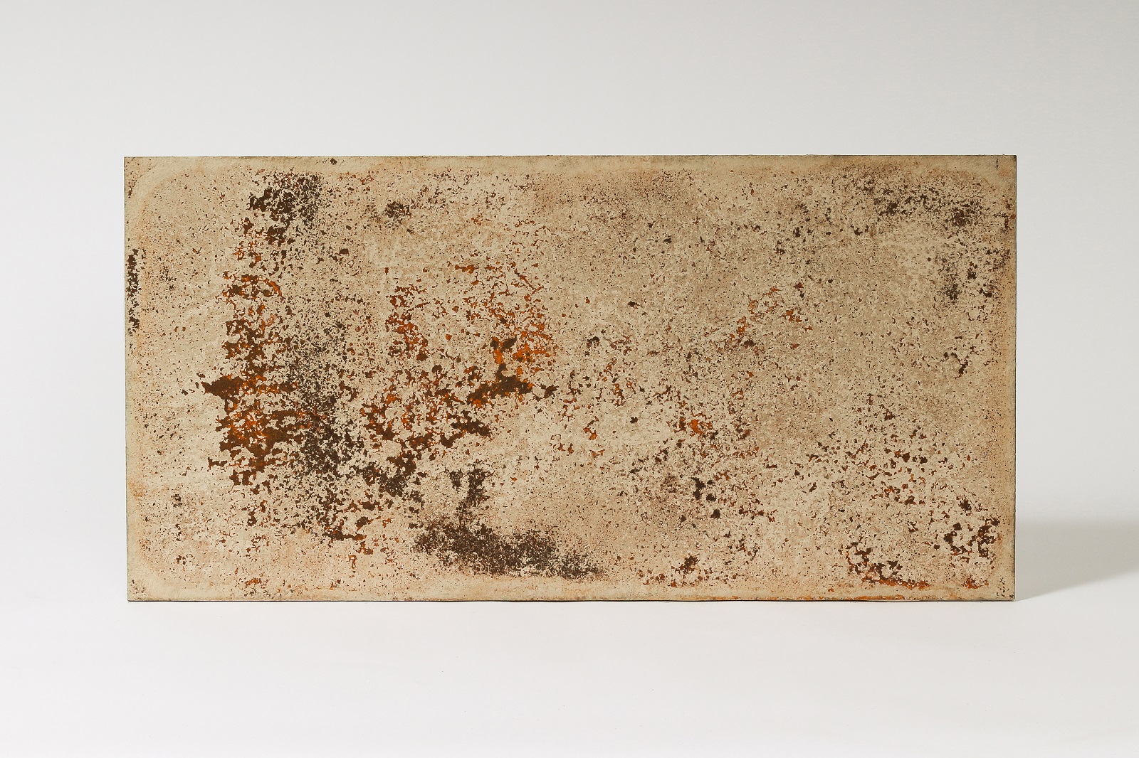 Beton architektoniczny płyta betonowa ozdobna Cappuccino ze stalą cortenowską o wymiarze 100 x 50 x 1 cm