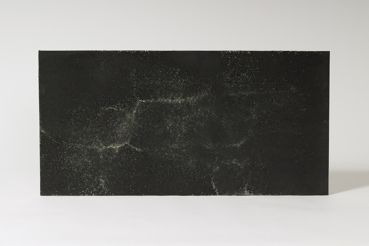 Płyta betonowa ultra lekka 100x50x1 cm średnioporowata Grafit z kruszywem Silver